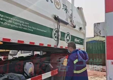 城市“美容師”：疫情不止，我們不散